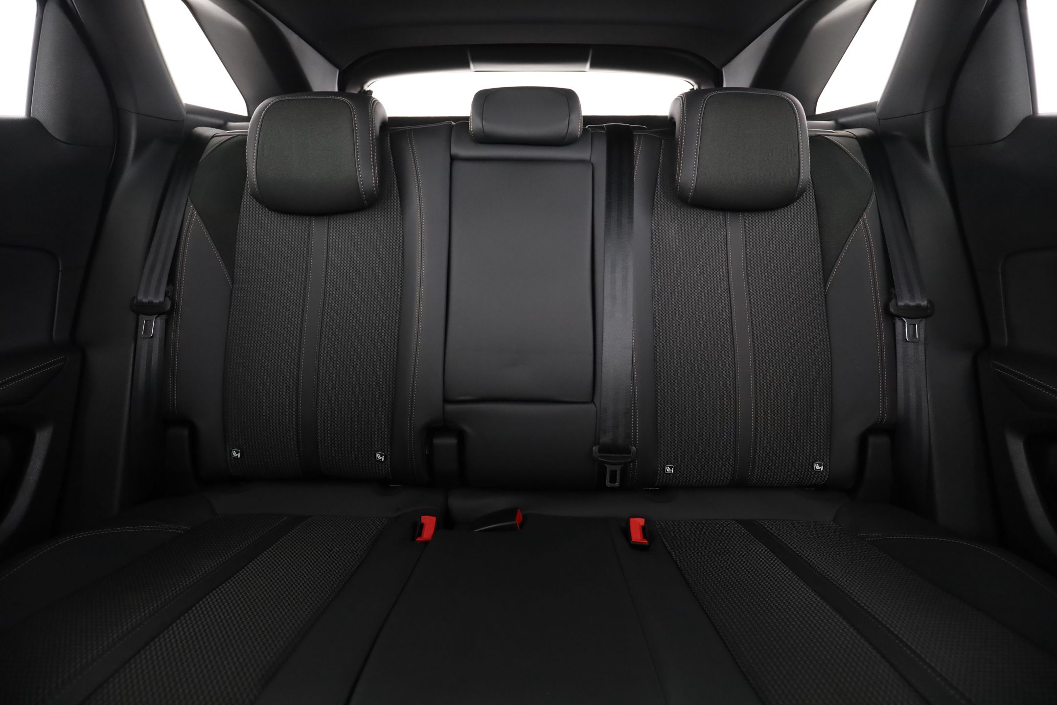 Peugeot 3008 1.2 PureTech 130 EAT, 131hk, 2023