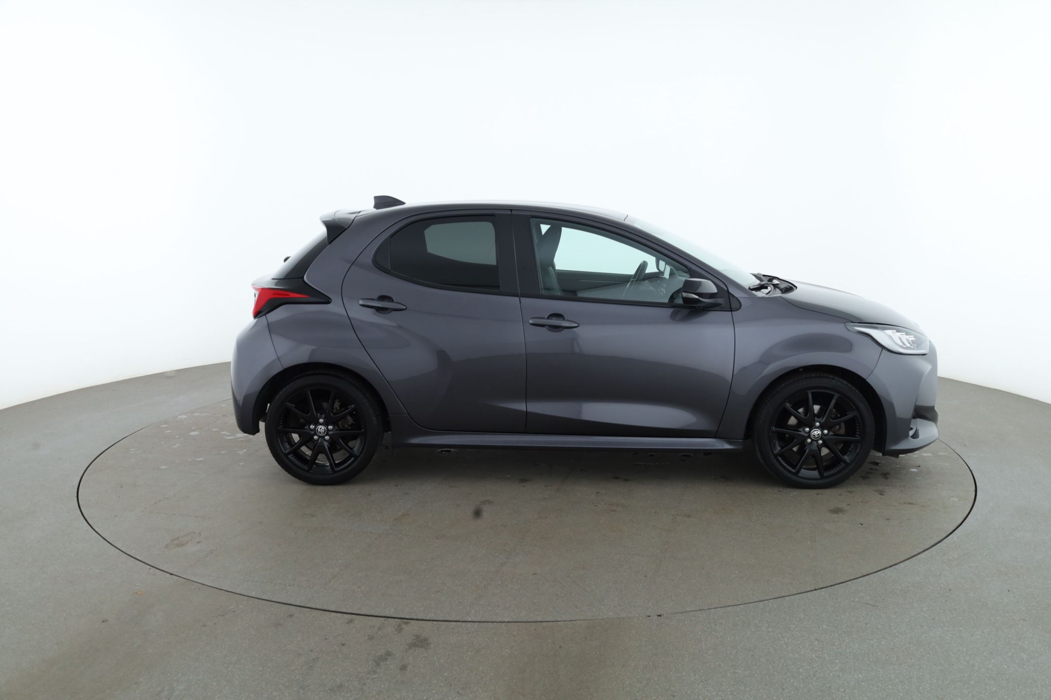 Toyota Yaris Hybrid CVT, 116hk, 2022