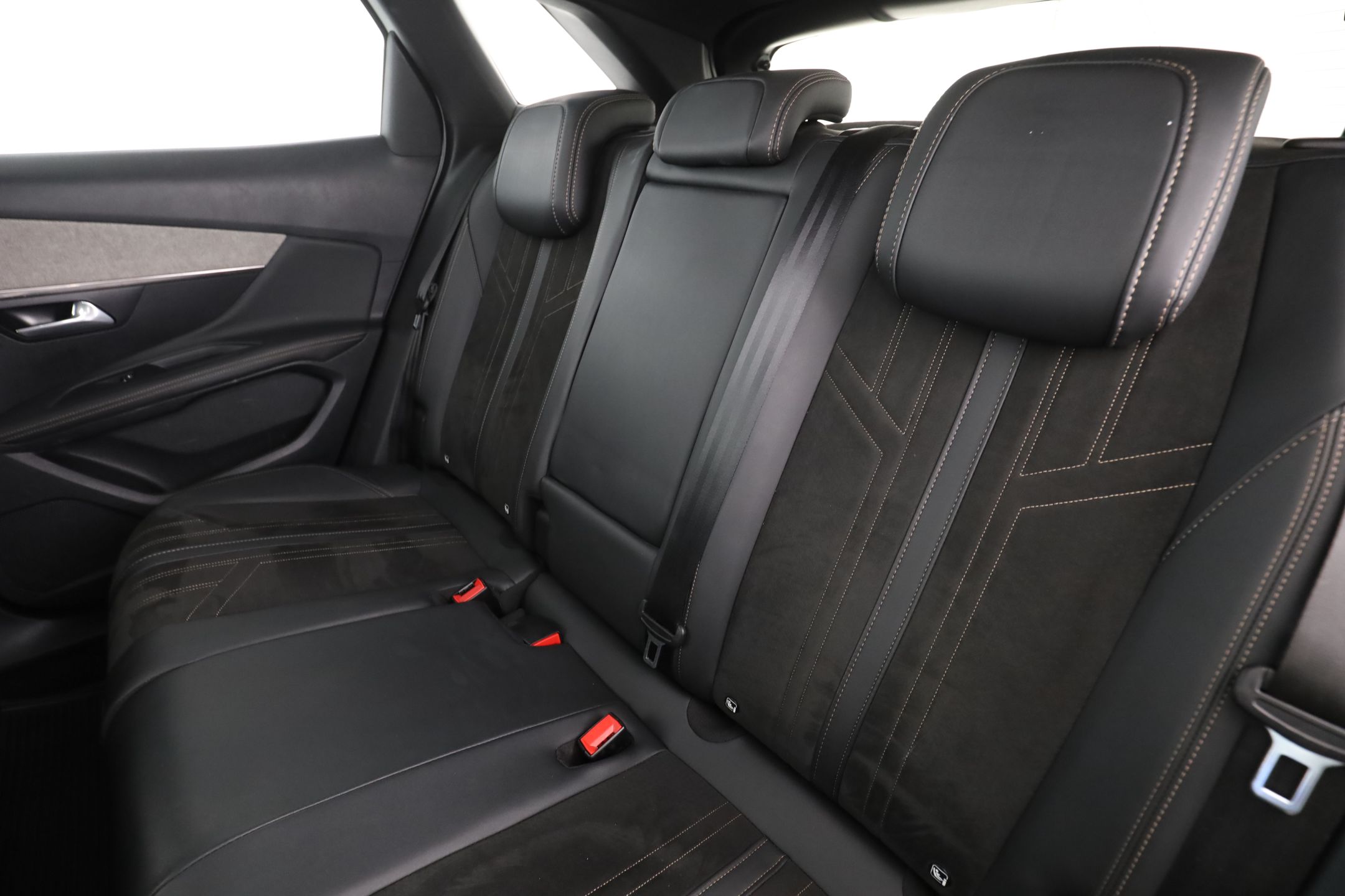 Peugeot 3008 1.2 PureTech 130 EAT, 8-trins, 131ps, 2021