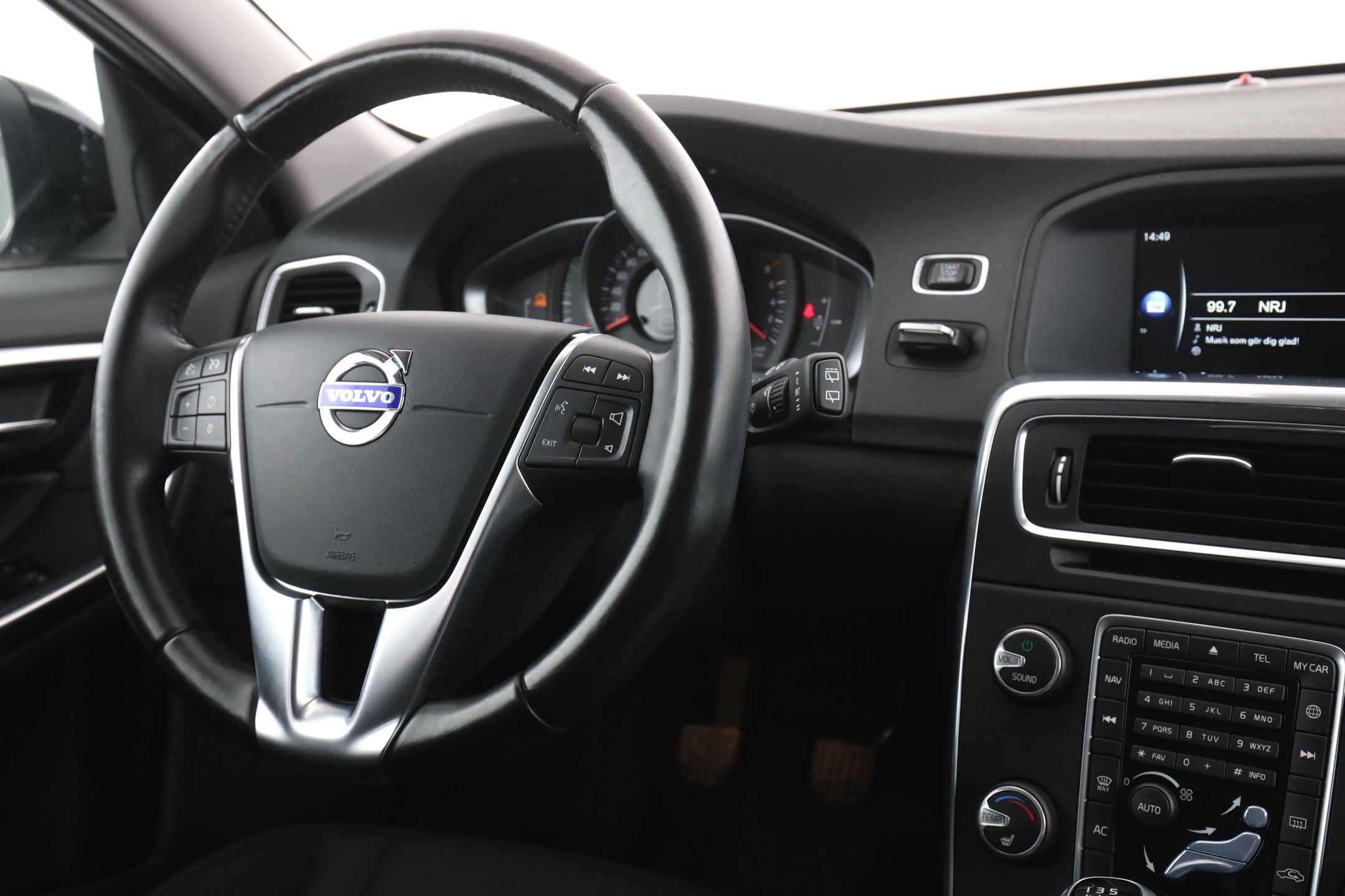 Volvo V60 T3 Manual, 6-trins, 152ps, 2017