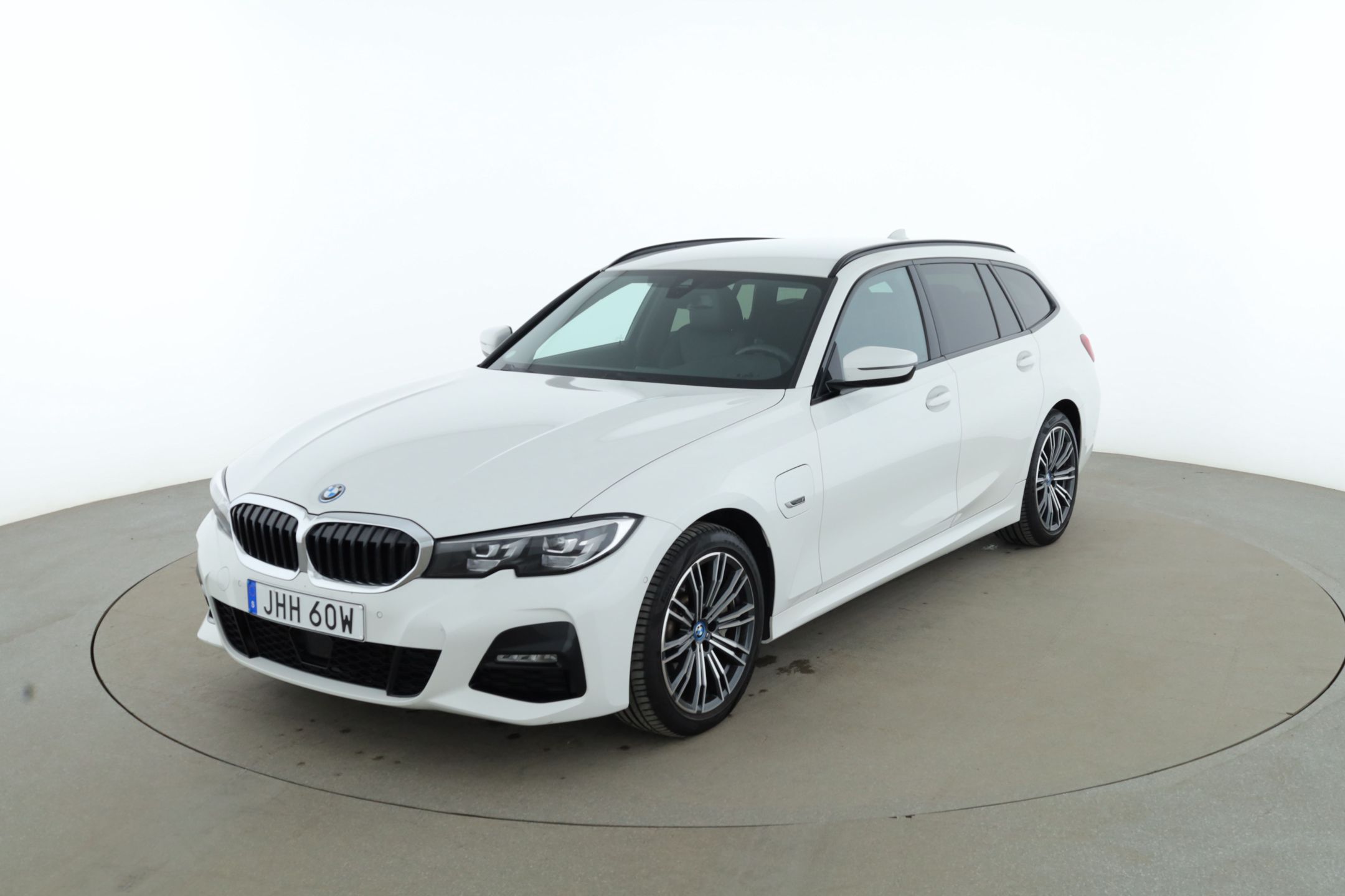 BMW 330e Touring Steptronic, 8-trins, 292ps, 2022