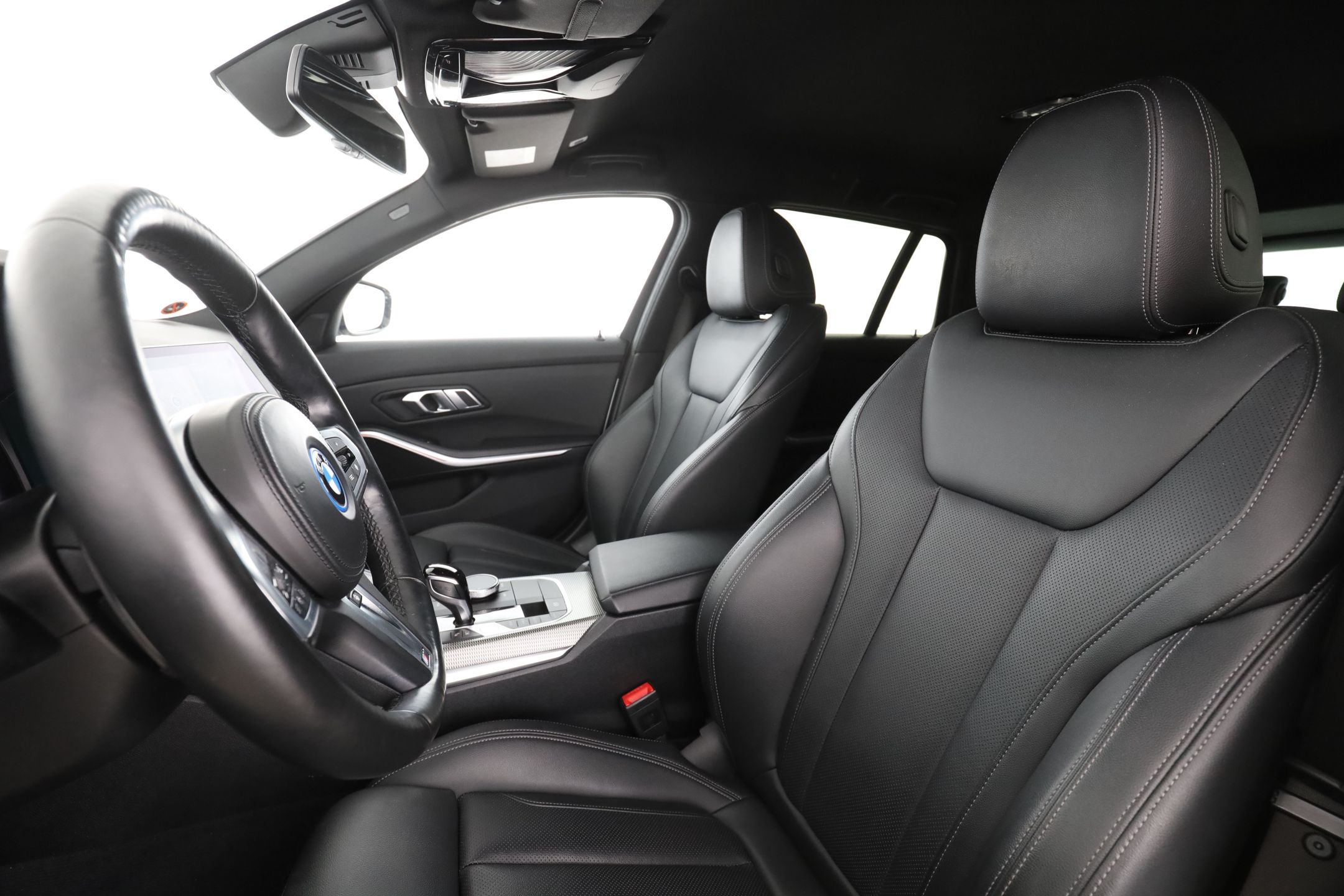 BMW 330e Touring Steptronic, 8-trins, 292ps, 2022