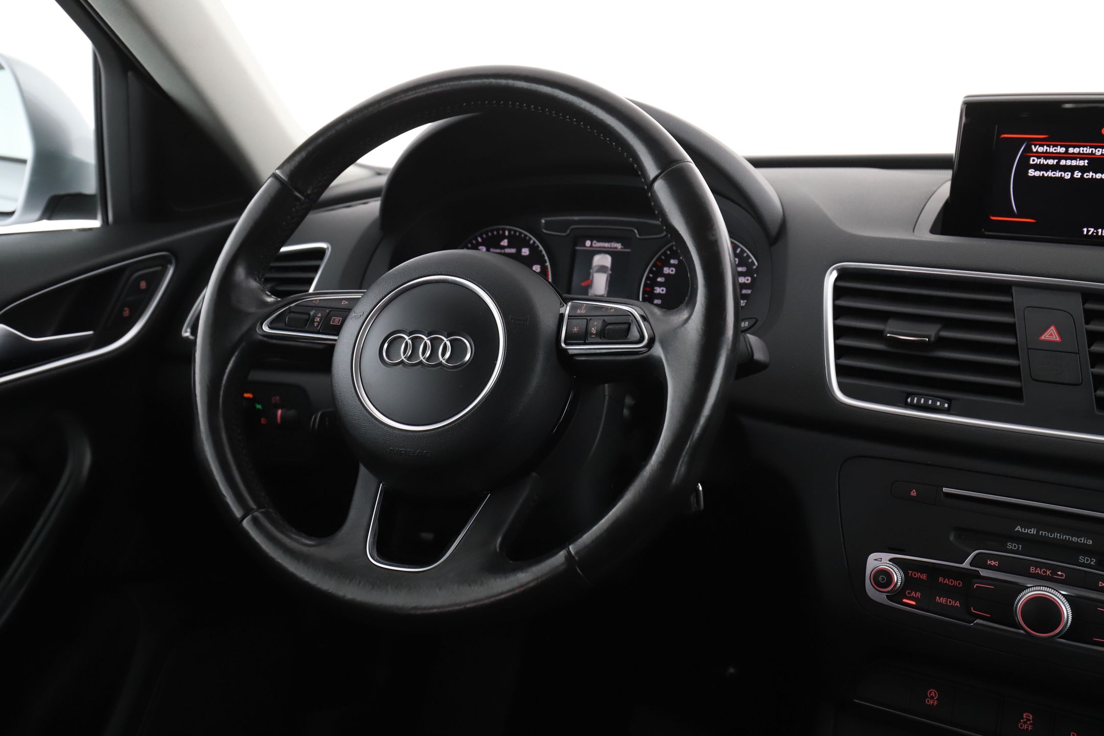 Audi Q3 2.0 TFSI quattro S Tronic, 7-trinn, 180ps, 2016