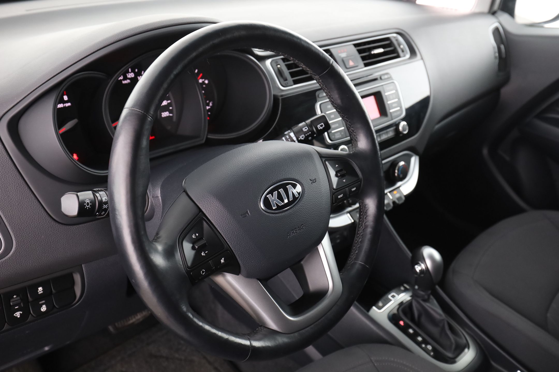 Kia Rio 5-door 1.4 CVVT Automatic, 109hp, 2016