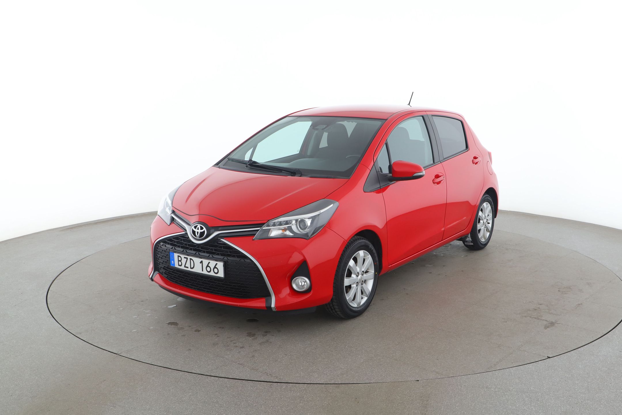Toyota Yaris 5-dørs 1.33 Dual VVT-i Manuell, 6-trinn, 99hk, 2016