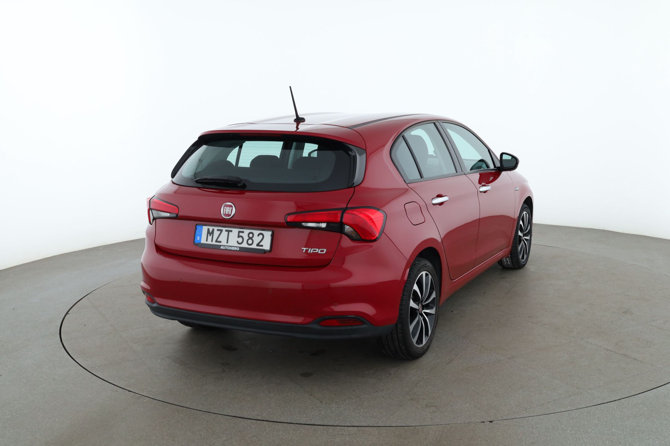 Fiat Tipo 1.6 E.Torq Automatisk, 6-trinn, 110hk, 2017