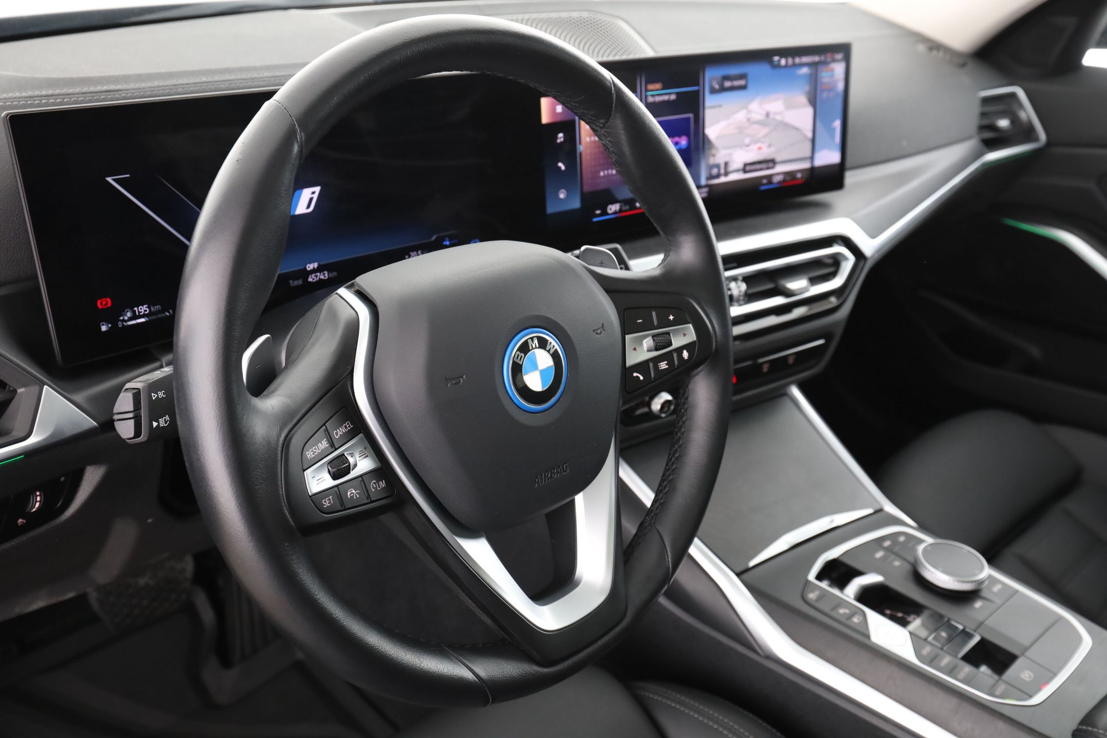 BMW 330e xDrive Touring Steptronic, 8-trins, 292ps, 2024