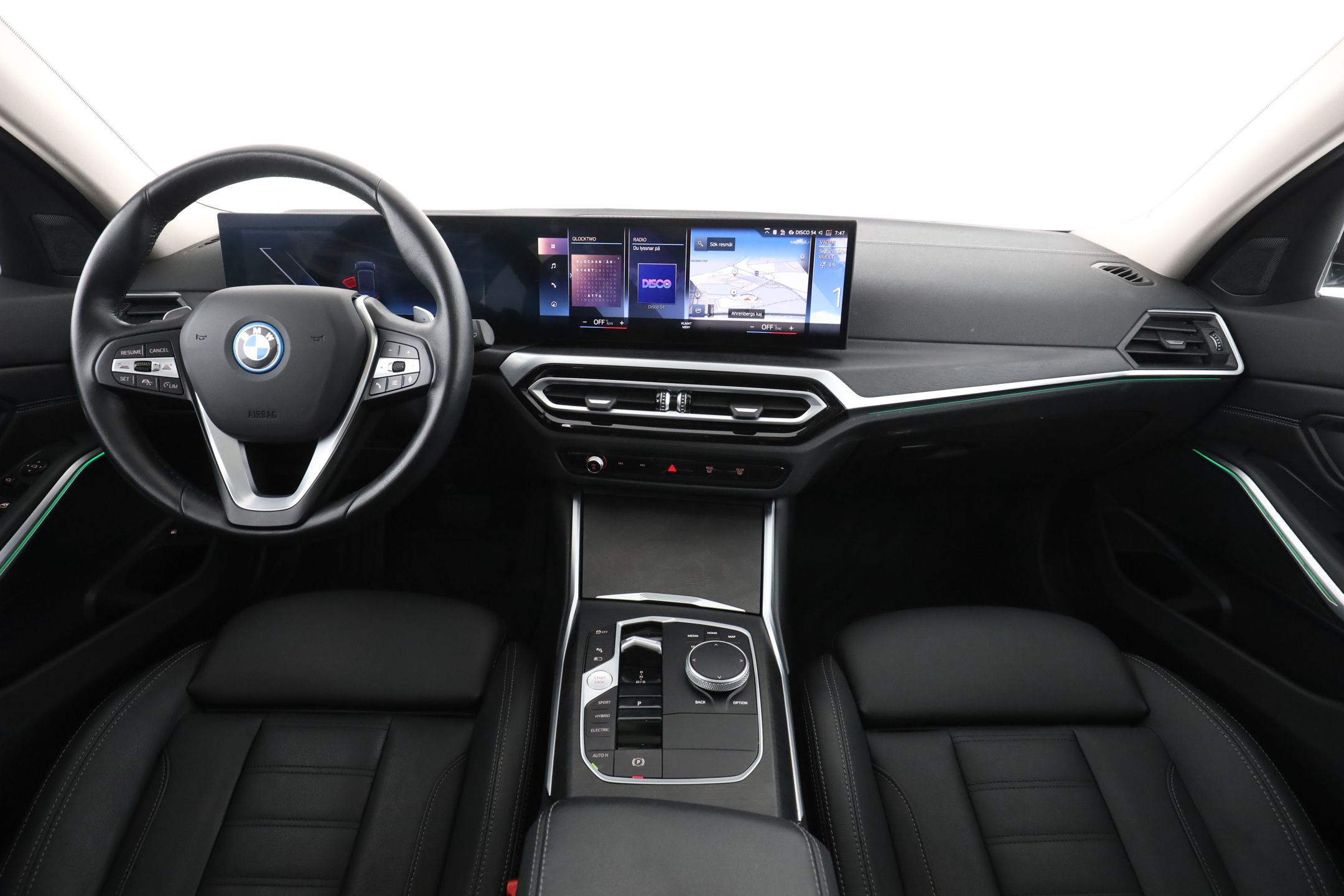 BMW 330e xDrive Touring Steptronic, 8-trins, 292ps, 2024