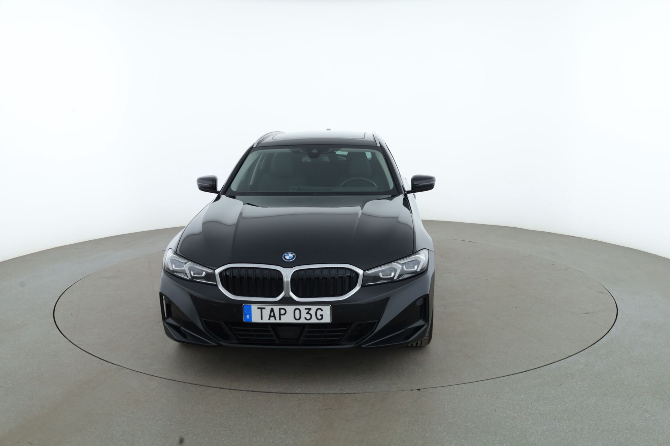 BMW 330e xDrive Touring Steptronic, 8-trins, 292ps, 2024