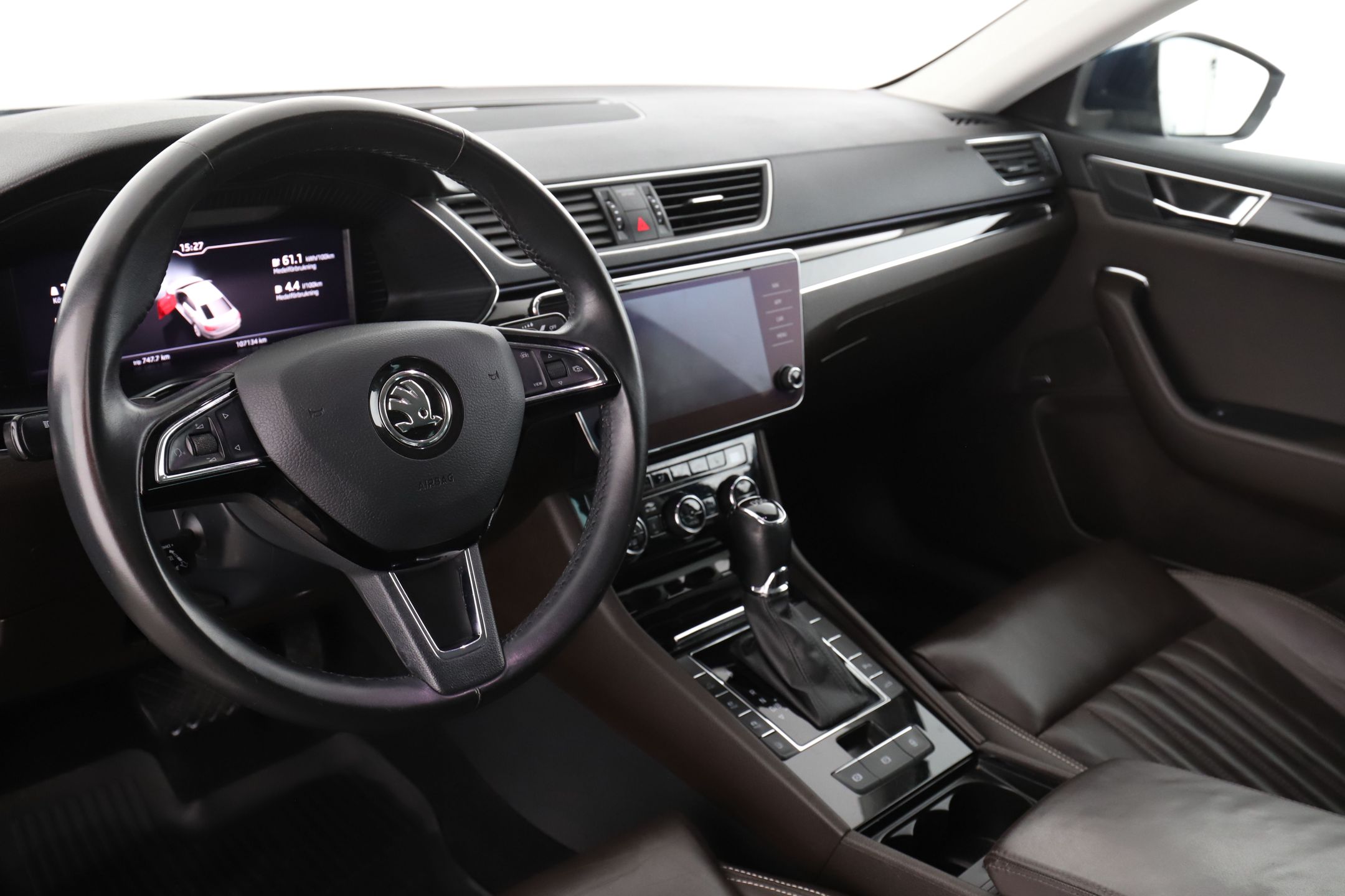 Škoda Superb iV 1.4 TSI iV DSG sekvensiell, 6-trinn, 218hk, 2020