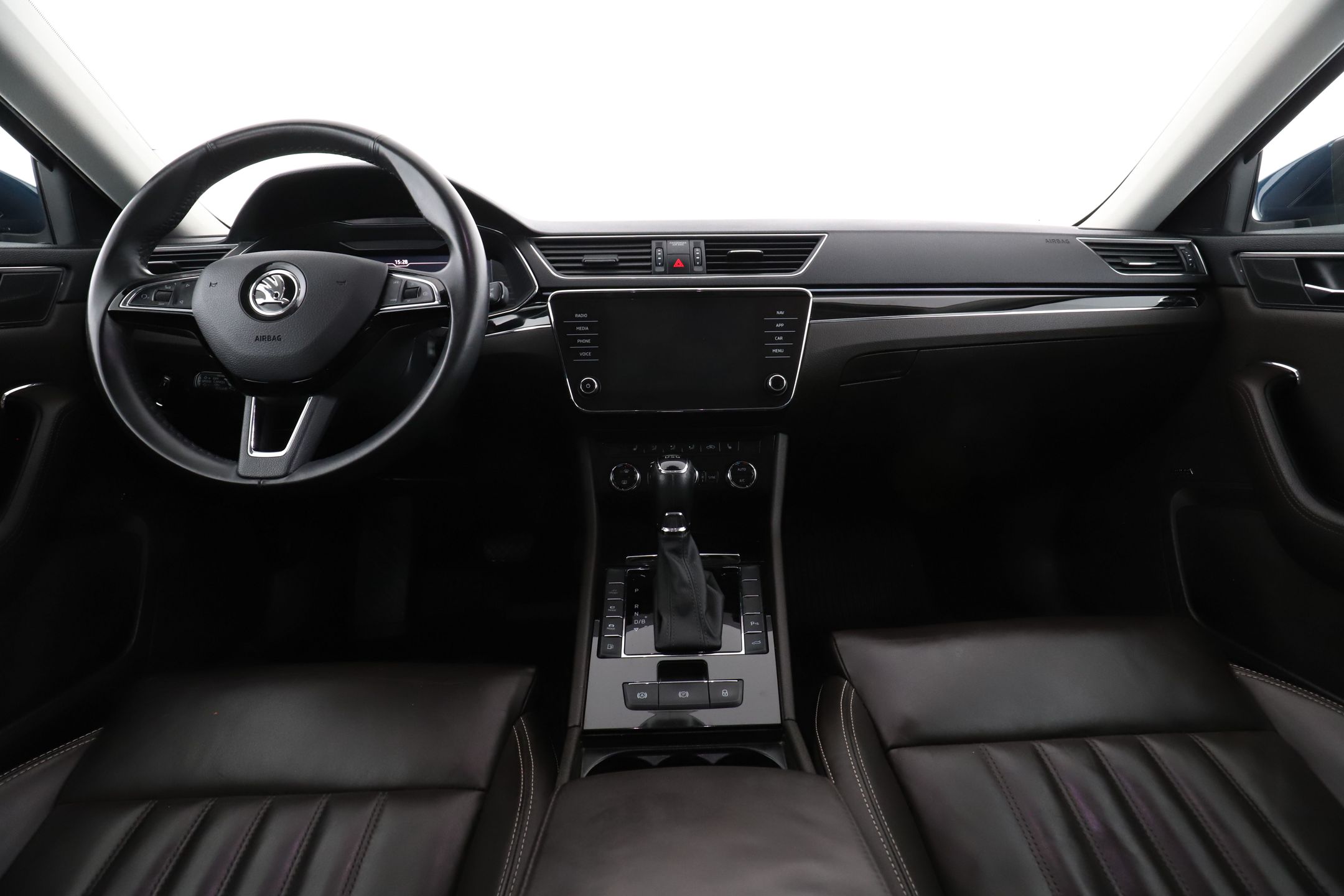 Škoda Superb iV 1.4 TSI iV DSG sekvensiell, 6-trinn, 218hk, 2020