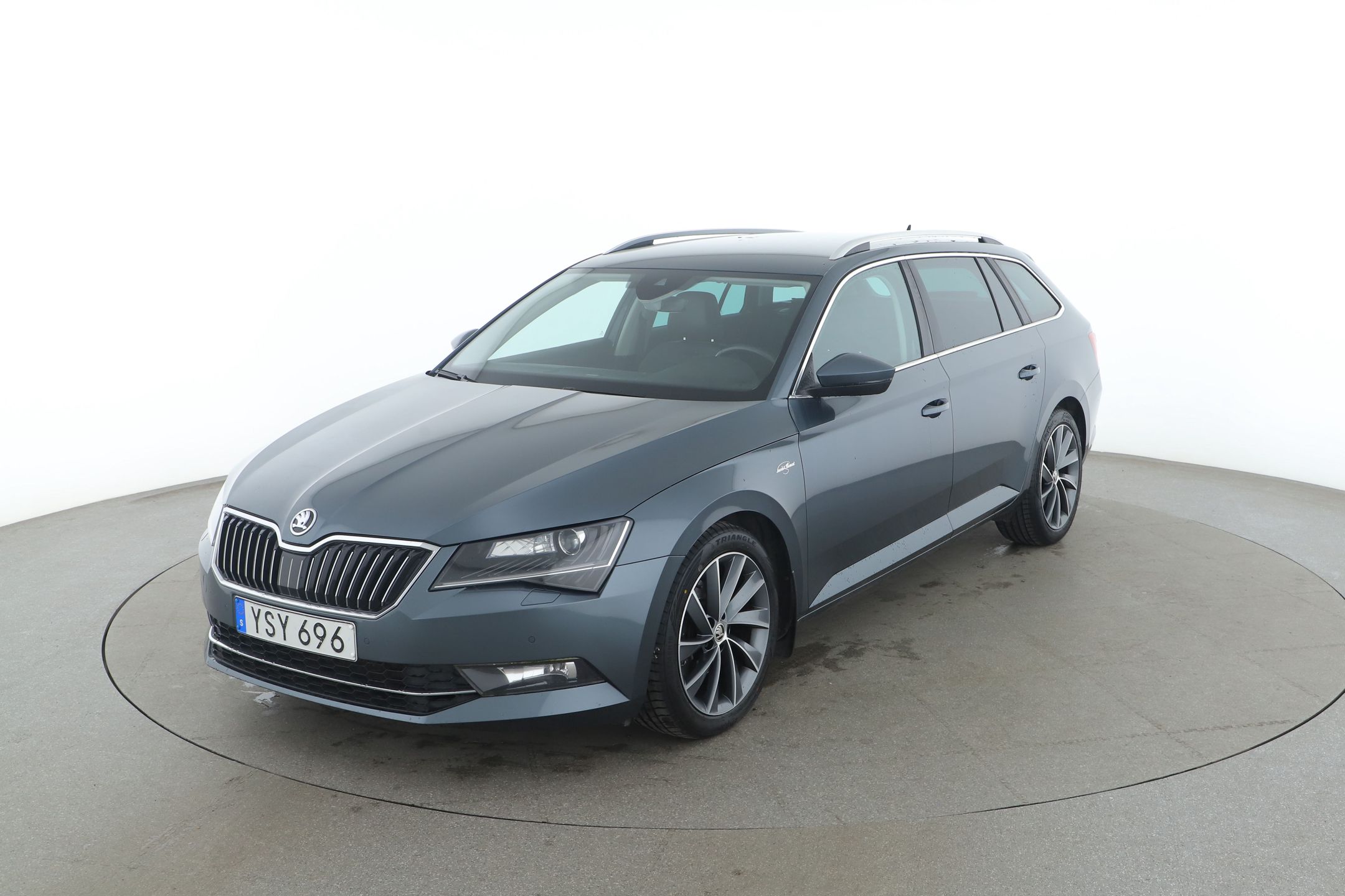 Škoda Superb Combi 2.0 TDI 4x4 SCR DSG Sequential, 190hp, 2019