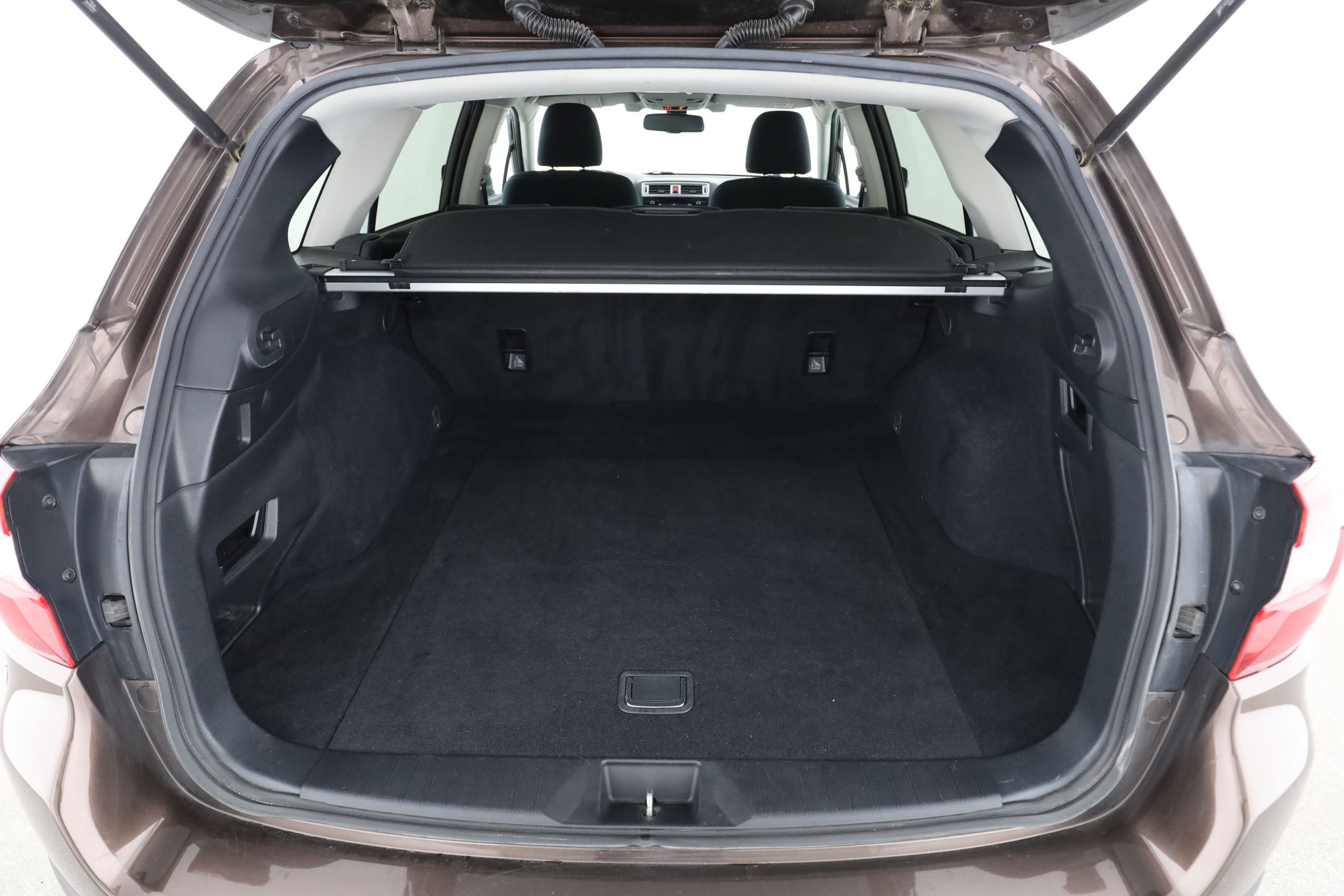 Subaru Outback 2.0 4WD Lineartronic, 150ps, 2017