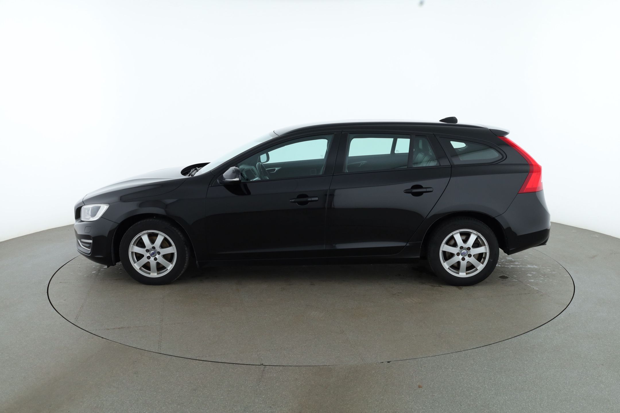 Volvo V60 D4 Manual, 190hp, 2017