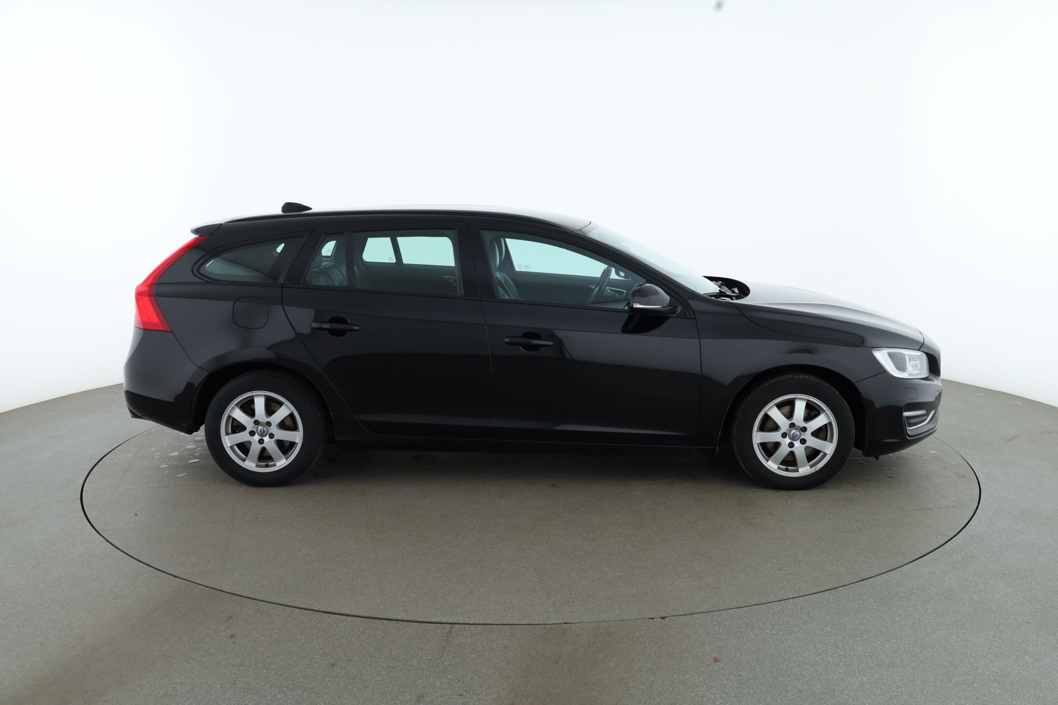 Volvo V60 D4 Manual, 190hp, 2017