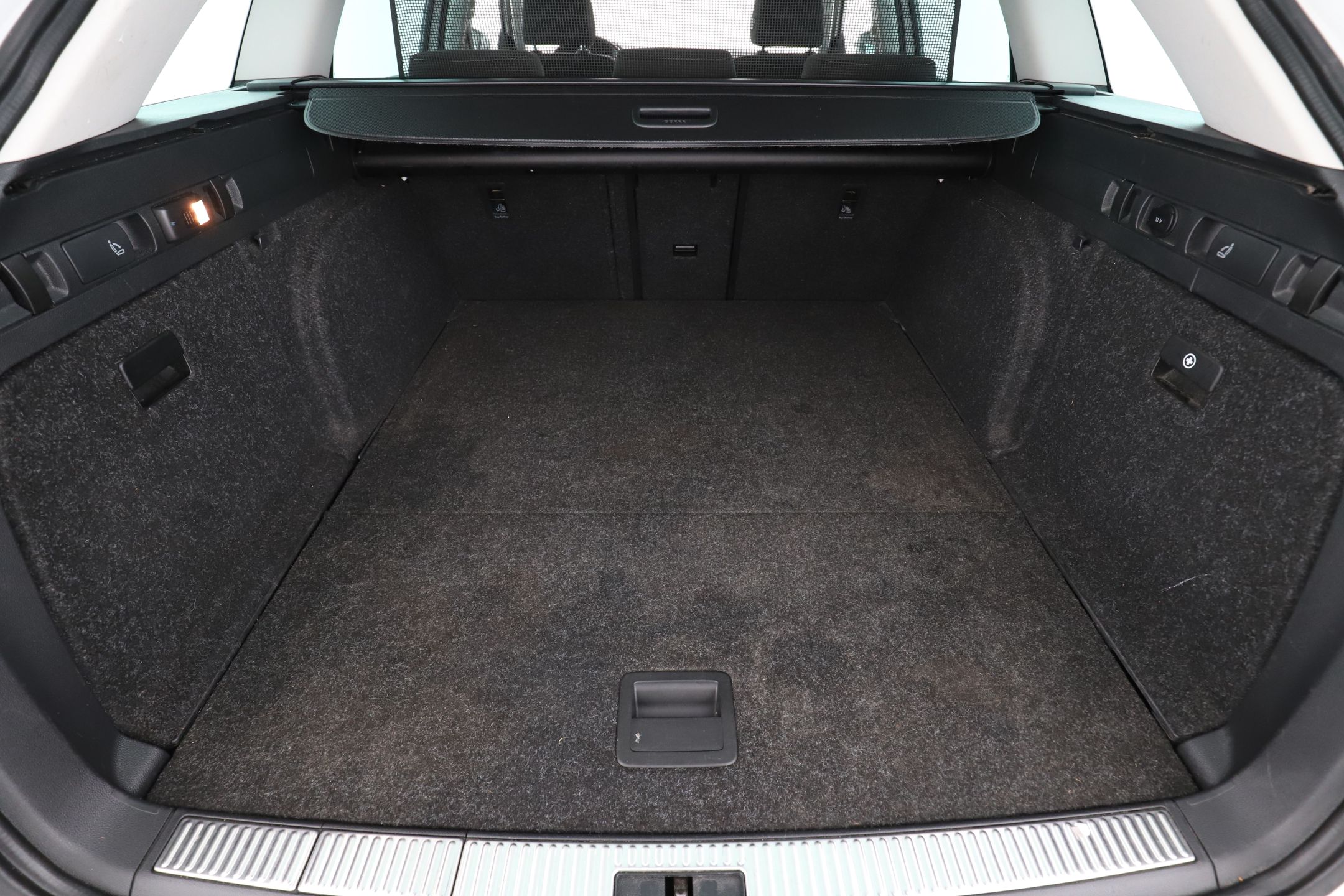 Škoda Superb Kombi 2.0 TDI 4x4 SCR DSG Sekventiell, 190hk, 2016