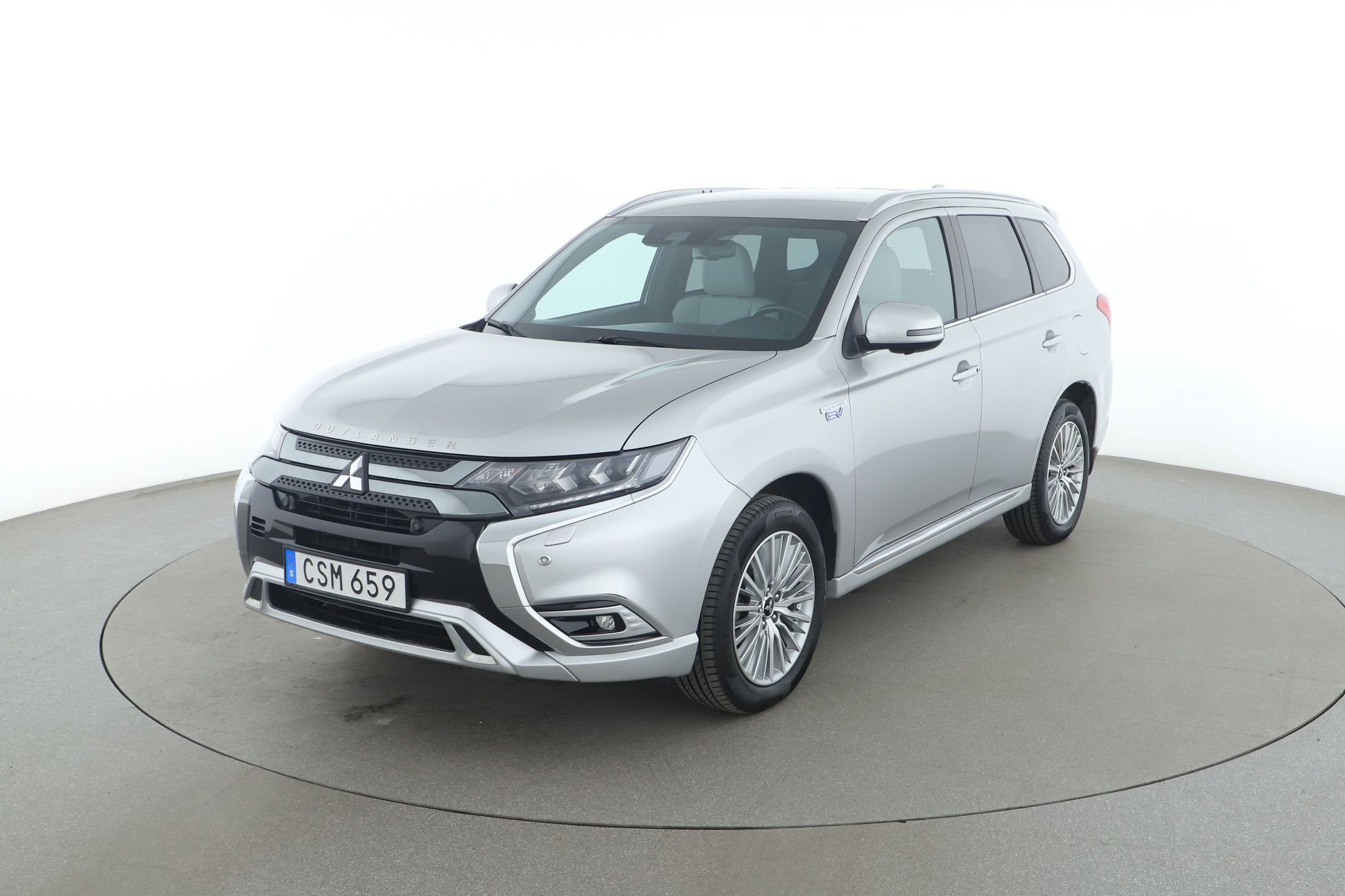 Mitsubishi Outlander PHEV CVT, 224hp, 2019