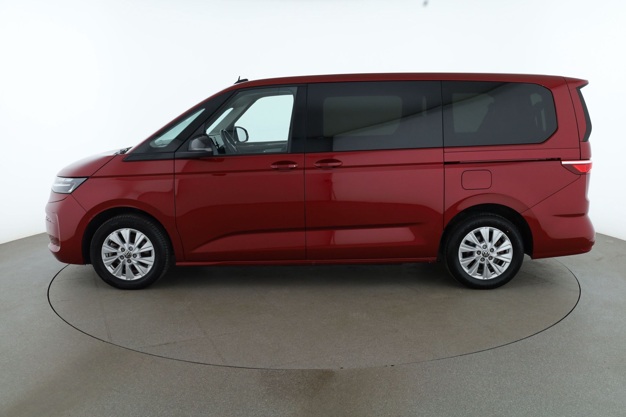 Volkswagen Multivan eHybrid 1.4 TSI ACT OPF DSG Sequential, 6-trins, 218ps, 2022